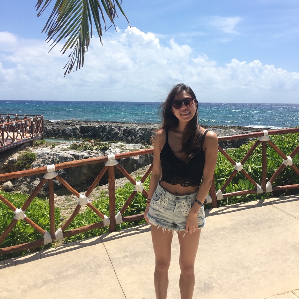 Meet your Posher, Justina